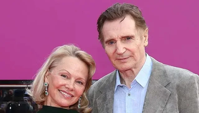 Romanca midis Liam Neeson dhe Pamela Anderson ka mbaruar?