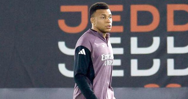 Në stol apo në fushë? Xabi Alondo në pikëpyetje