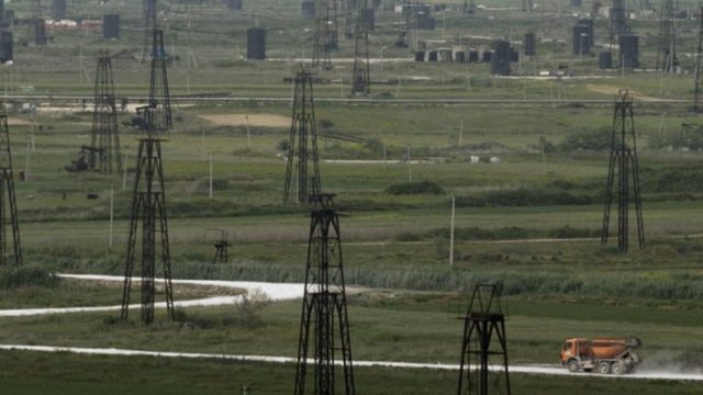 E r&euml;nd&euml; n&euml; Ku&ccedil;ov&euml;/ E larguan nga puna, gruaja