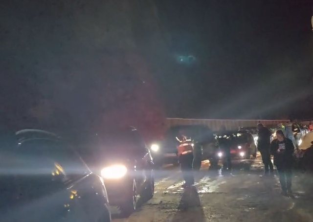 Shtat&euml; or&euml; e bllokuar pas rr&euml;shqitjes s&euml; dherave dhe