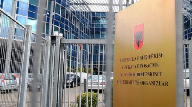 Akuzohen për korrupsion, GJKKO lë në burg shefin e Rrugores