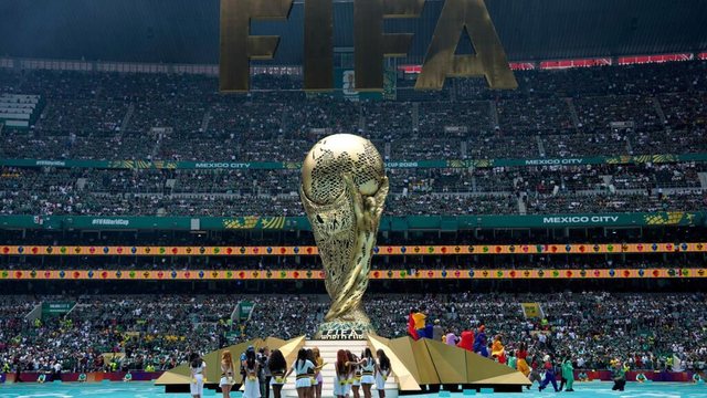Argentina sends FIFA the names of 13,000 fathers who do not pay child support: