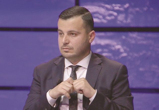 “Ora politike po i mbaron”, Tomorri: Përgjimet nxjerrin