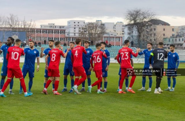 Largim i rëndësishëm nga Teuta, sulmuesi u jep lamtumirën