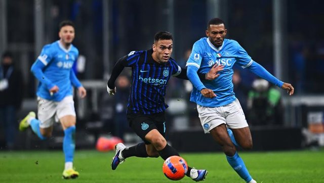 Inter barazon me Napolin, ndahen pik&euml;t n&euml; Milano