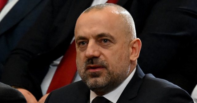 Kosova lëshon flet-arresti ndaj Radoçiçit për kri*e