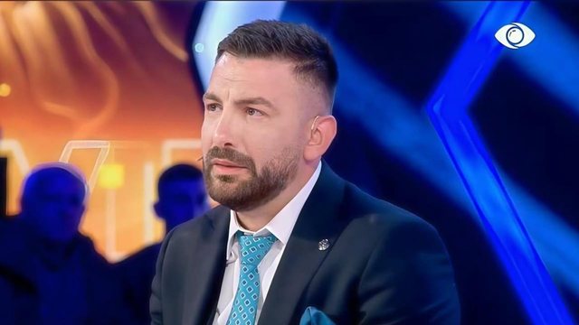 Këngëtari Kelly në sfidë me shëndetin, ish-banori i Big