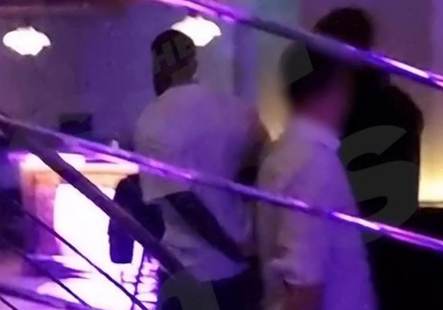 Goditi me grusht një tifoz, sulmuesi i Anglisë bie në prangat e