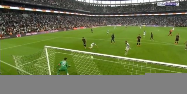 Rashica shënon për Beshiktashin, i përgjigjet me gol lojtari i