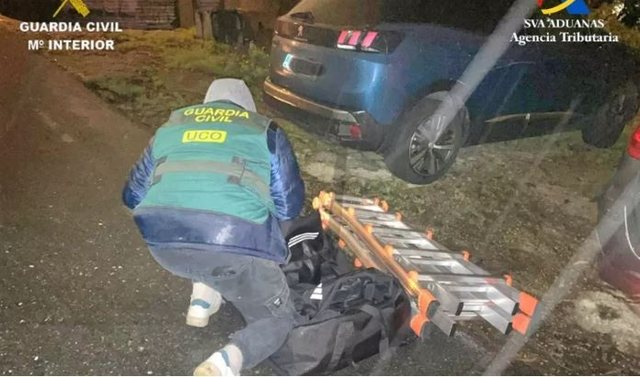 Goditet rrjet i trafikut t&euml; drog&euml;s n&euml; Spanj&euml;, arrestohen dy