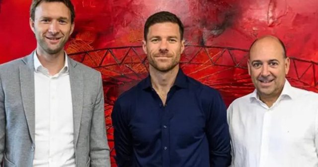 Bayer Leverkuseni kritikon Real Madridin: "Xabi Alonso është