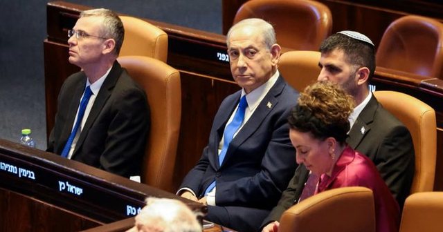 Izraeli drejt zgjedhjeve t&euml; parakohshme, miratohet votimi i par&euml;
