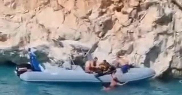 Po rrezikonte të mbytej, shpëtohet turisti francez pranë