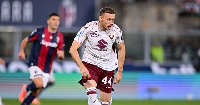 Statistikat/ Mbrojt&euml;si i Komb&euml;tares son&euml;, Ismajli &euml;sht&euml;