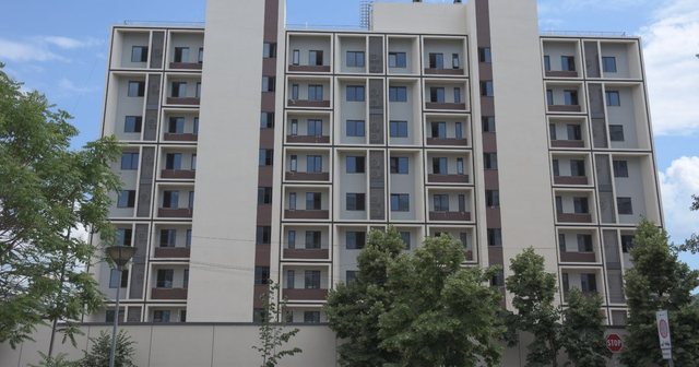 Pse Kina po nd&euml;rton n&euml; Tiran&euml; nj&euml; godin&euml; 8-kat&euml;she