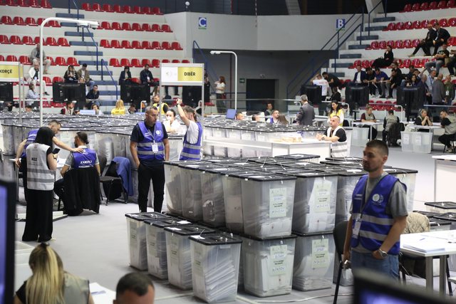 Përfundon numërimi i votave brenda vendit, nis përllogaritja e