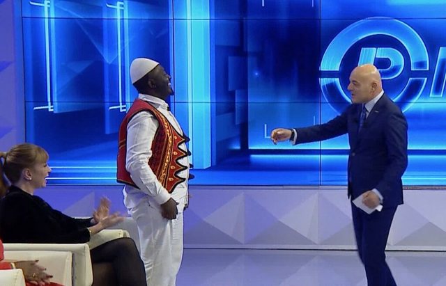 &ldquo;Kameruni e njeh Shqip&euml;rin&euml; nga Lorik Cana&rdquo;, afrikani: Jam