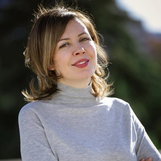 Sali Berisha, &ldquo;neni Basha&rdquo; dhe p&euml;rpjekja e radh&euml;s p&euml;r