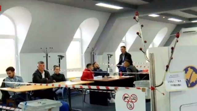 Participation in elections in Kosovo, how many citizens voted by noon