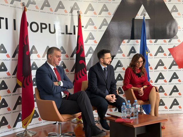 Endrit Shabani merr zyrtarisht detyr&euml;n si Avokat i Popullit, prezantohet