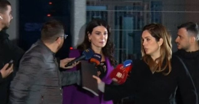 "Don't touch, don't touch", Mirlinda Karçanaj of