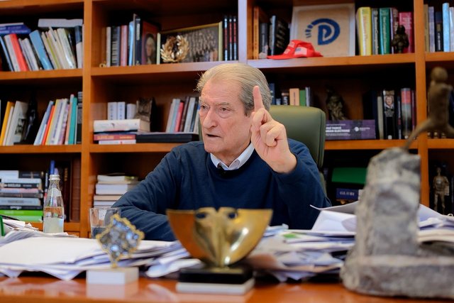 “E kam përgëzuar”, Berisha: Lapaj u ftua të