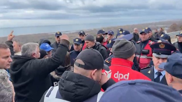 &ldquo;Jemi n&euml; tok&euml;n ton&euml;&rdquo;, banor&euml;t p&euml;rplasen me