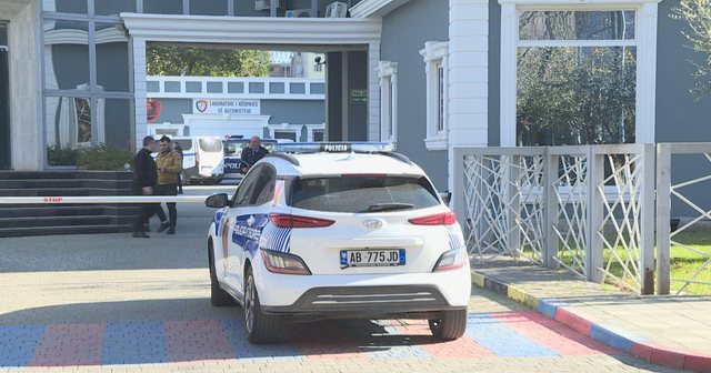 Dy të rinj të zhdukur prej 1 jave, 47-vjeçarja alarmon