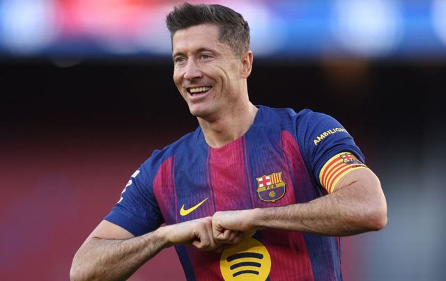 &ldquo;Fiksimi&rdquo; i Igli Tares, zbulohen 5 ofertat p&euml;r Levandovskin pas