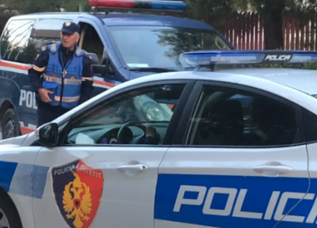 Durr&euml;s/ He paid with counterfeit banknotes at a gas station, the