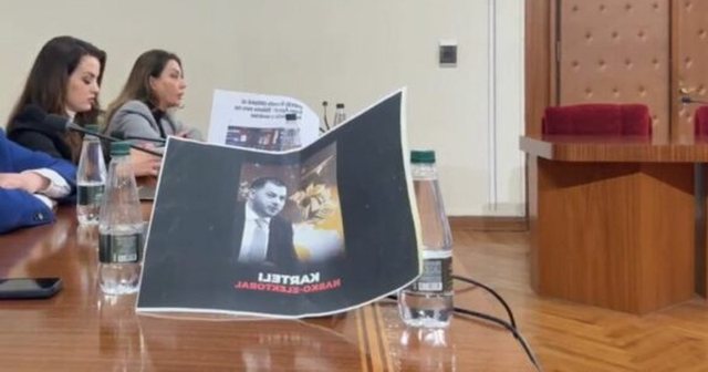 PD-ja k&euml;rkoi prezenc&euml;n e mediave, Balla: Kush ka eksperienc&euml;