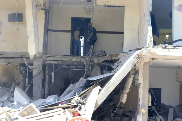 Shk&euml;mbime t&euml; ashpra zjarri n&euml; Liban, pavar&euml;sisht