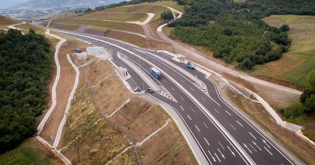 Janin&euml;-Kakavij&euml;, Greqia nd&euml;rton autostrad&euml; me 6 korsi 40%