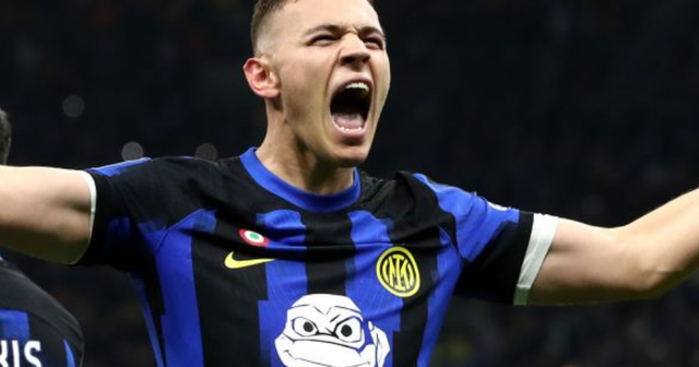 Asllani n&euml;n kritika, vler&euml;sohet me not&euml;n e ul&euml;t n&euml;