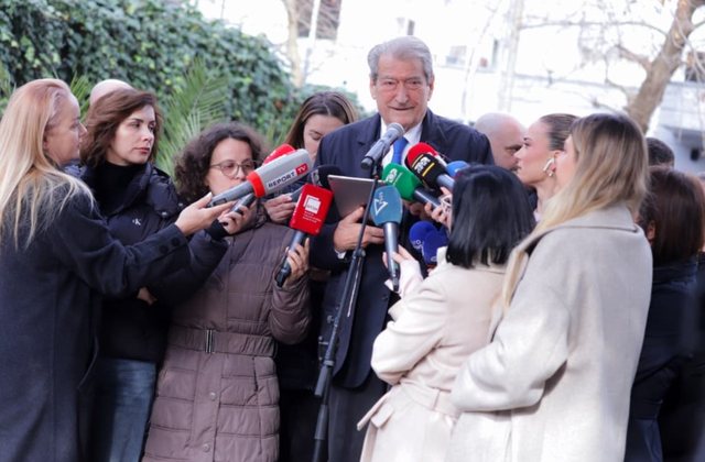 “Irena me 5 mbiemra shoqe shpirti me Lindën e Surrelit”/