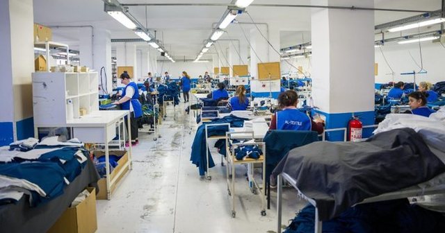 INSTAT: Tregtia dhe industria përpunuese, sektorët kryesorë