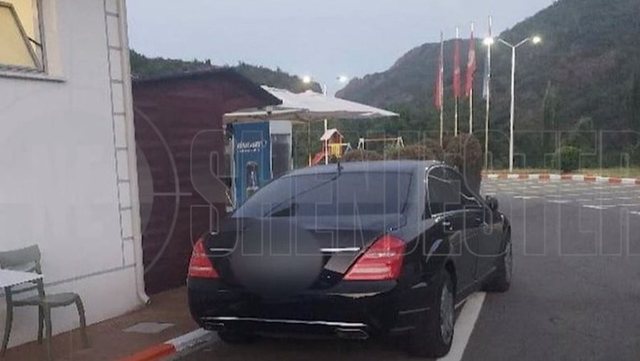 Makinat luksoze t&euml; Ervis Martinajt n&euml; duart e shtetit, zyrtar&euml;t e