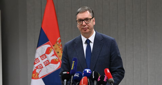 Mes tensioneve dhe akuzave për dhunë, Vuçiç fton