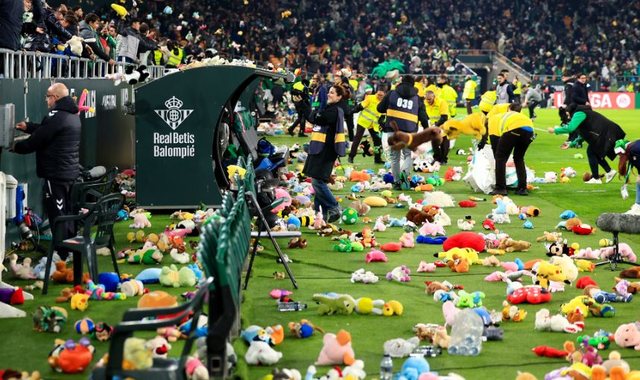 FOTO/ Tradita e ve&ccedil;ant&euml; e klubit t&euml; La Liga-s, lodrat prej