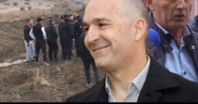 Rikthehen fadromat p&euml;r resortin 'Blue Borgo' n&euml;