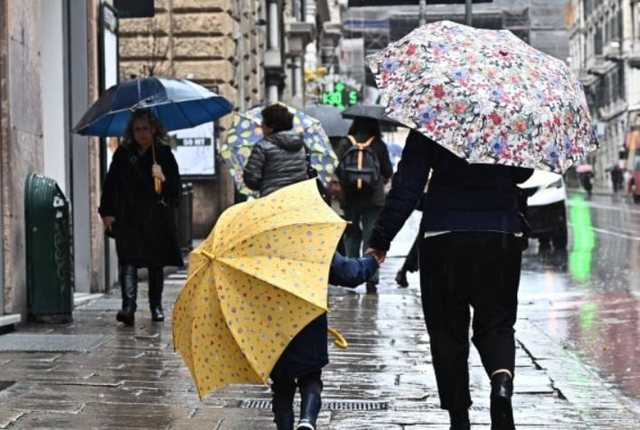 Kushte të paqëndrueshme dhe reshje shiu të herëpashershme,