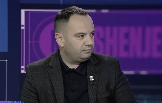 AKSHI, asgj&euml; para tij/ Gazetari paralajm&euml;ron mega-skandalin me pronat