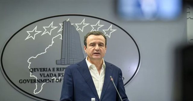 BE-ja pezullon takimet zyrtare me Albin Kurtin