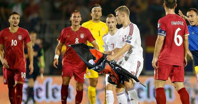 Shqipëri-Serbi, "The Guardian": UEFA po luan me zjarrin, urë