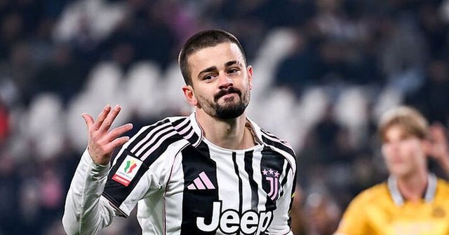 A do t&euml; q&euml;ndroj&euml; Zhegrova te Juventusi dhe sezonin e