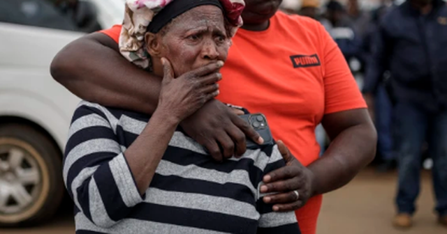 Sulm me arm&euml; zjarri n&euml; Afrik&euml;n e Jugut, t&euml; pakt&euml;n