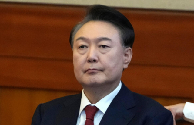 N&euml;n akuz&euml; p&euml;r korrupsion, prokuroria k&euml;rkon 10 vite burg