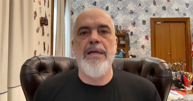 Rritje pagash p&euml;r ata q&euml; u larguan nga vettingu/ Rama p&euml;r