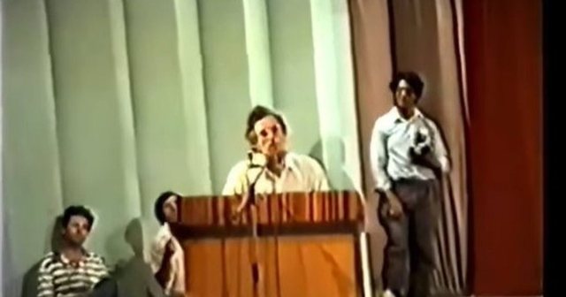 “Do mbaheni mend si shkatërruesit e partisë”/ Fjalimi