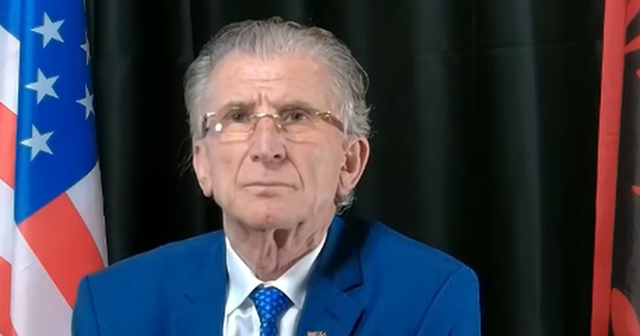 VIDEO/ Profesor Pilinçi merr përsipër opozitën "e